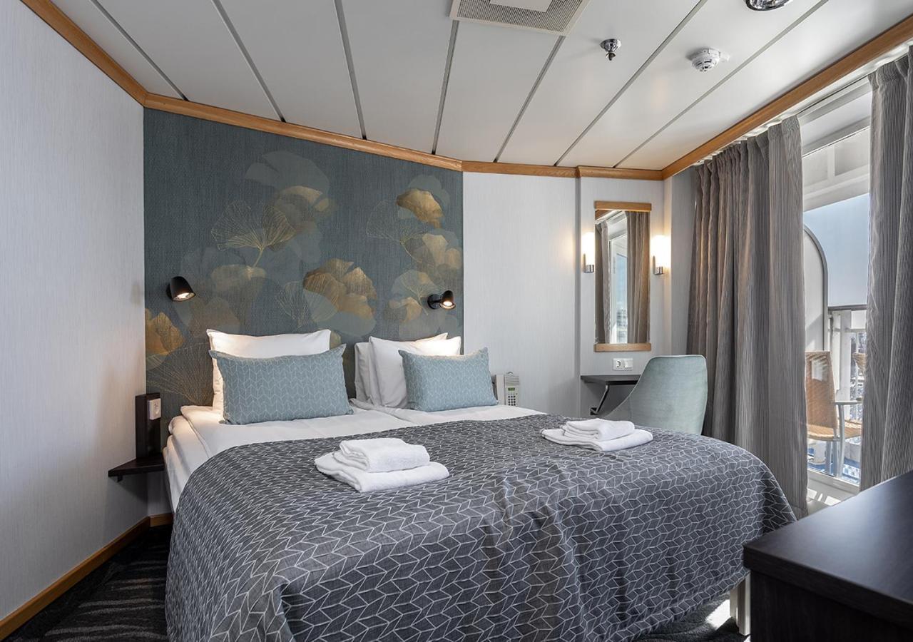  Viking Line Ferry Gabriella - 2-night Cruise Helsinki-stockholm-helsinki