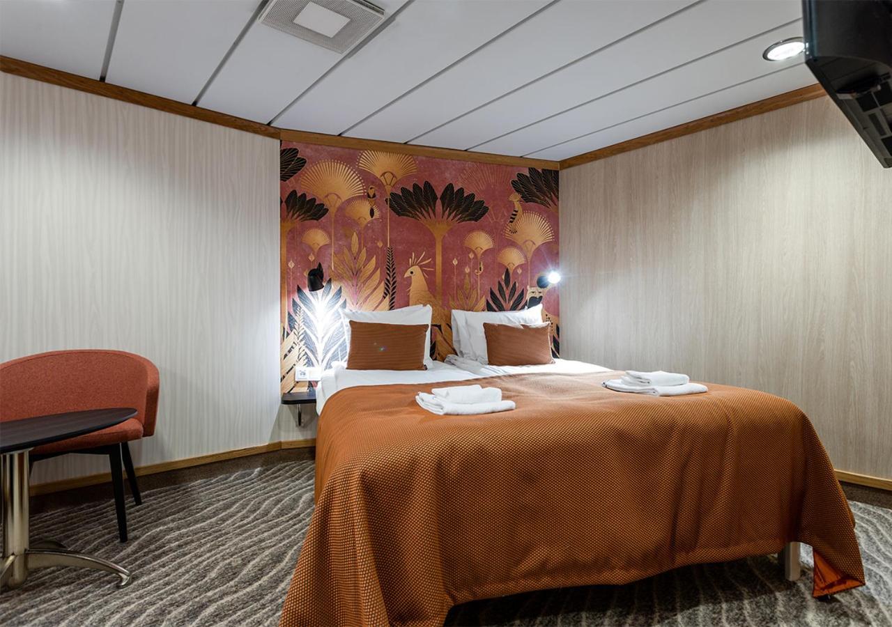 Viking Line Ferry Gabriella - 2-night Cruise Helsinki-stockholm-helsinki 